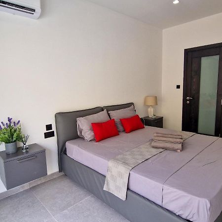 Barbara Properties - Luxury Qawra Stay Σεντ Πόλς Μπέι Εξωτερικό φωτογραφία