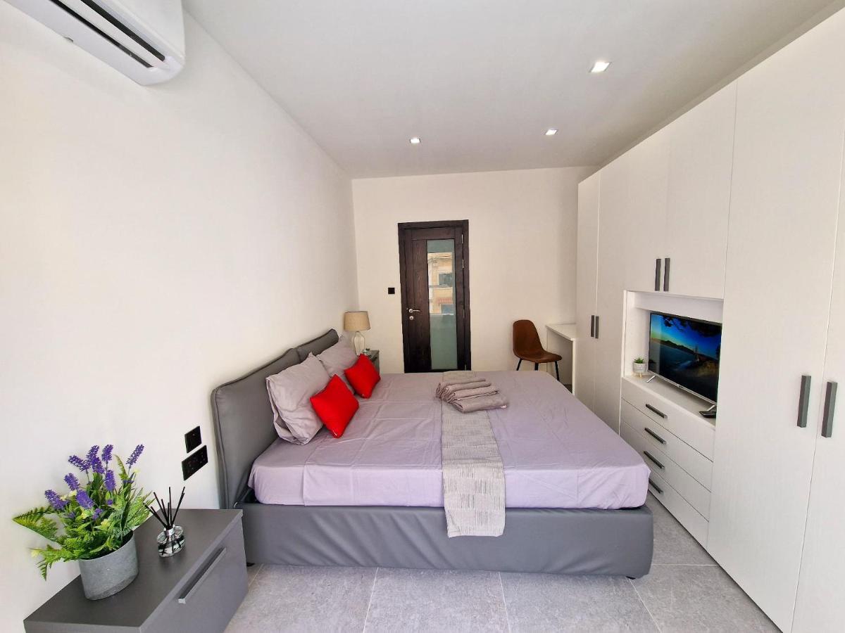 Barbara Properties - Luxury Qawra Stay Σεντ Πόλς Μπέι Εξωτερικό φωτογραφία