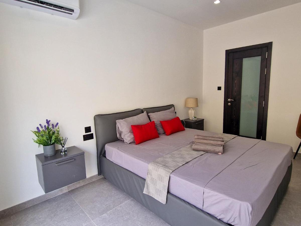 Barbara Properties - Luxury Qawra Stay Σεντ Πόλς Μπέι Εξωτερικό φωτογραφία
