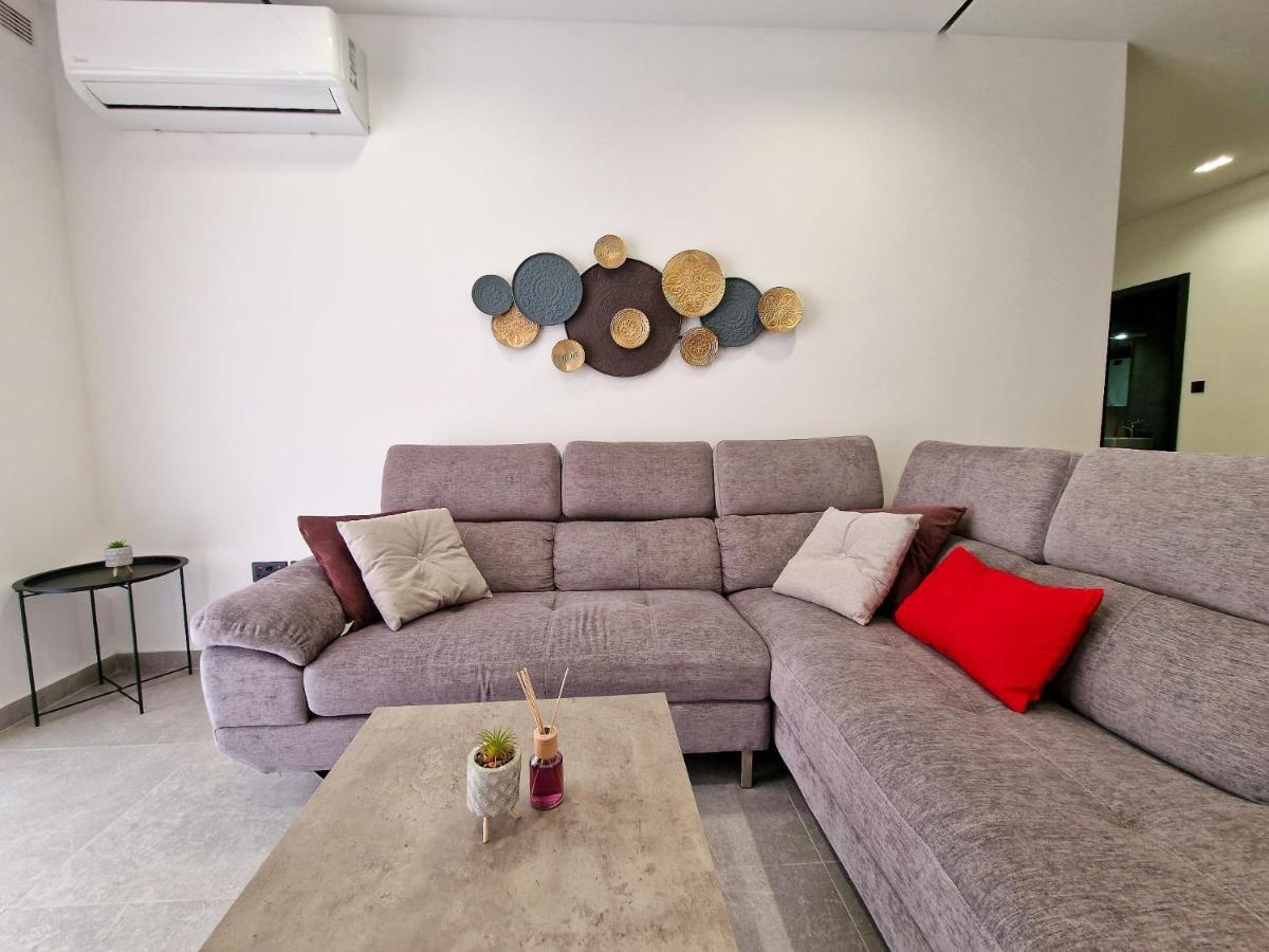 Barbara Properties - Luxury Qawra Stay Σεντ Πόλς Μπέι Εξωτερικό φωτογραφία
