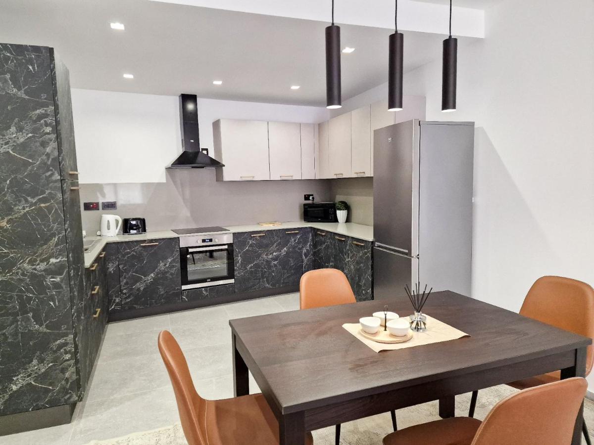Barbara Properties - Luxury Qawra Stay Σεντ Πόλς Μπέι Εξωτερικό φωτογραφία